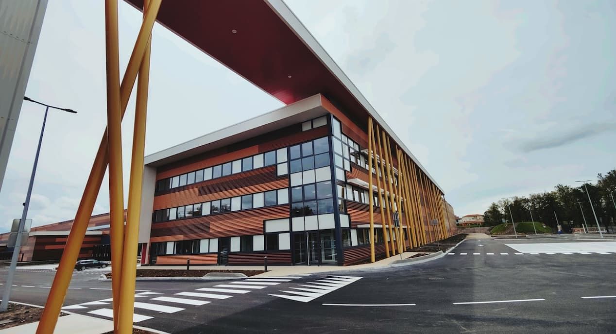 entrepot-cbre-miribel-top